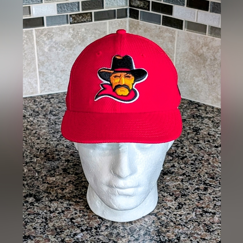 RARE MiLB High Desert Mavericks Arizona Fitted 7⅜ Hat Cap New Era 59FIFTY Red
